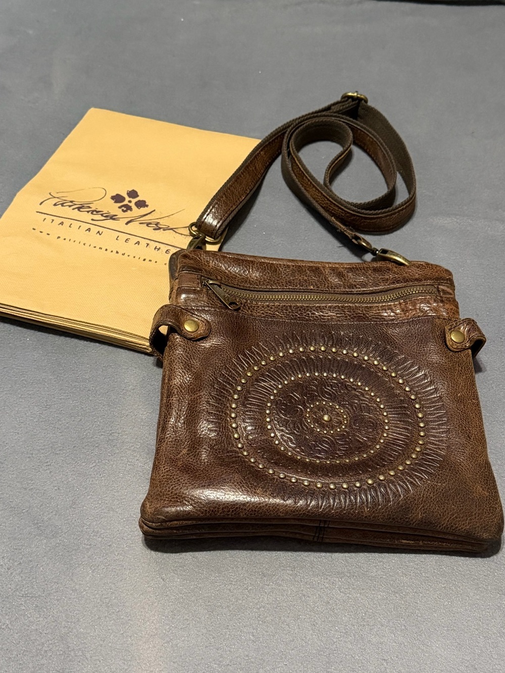 Patricia Nash Francesca Brown Leather Crossbody Purse with Embossed Medallion - Picture 2 of 13